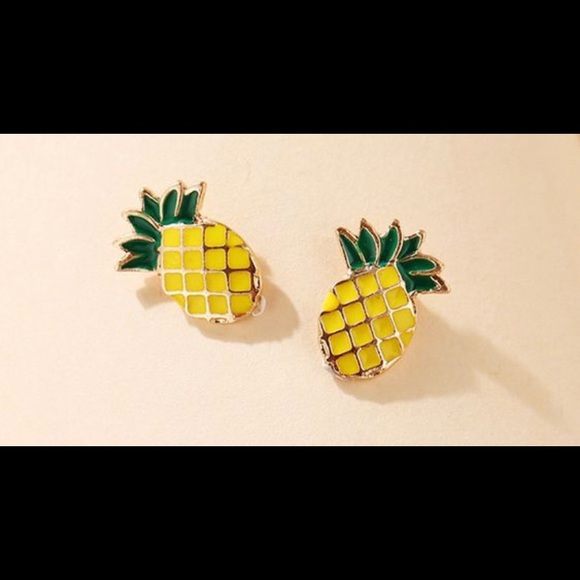Jewelry - Pineapple earrings